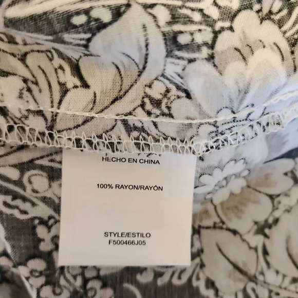 Paisley Floral Print White Black Blouse Long Bell Sleeve Boho Sz XXL 100% Rayon - Picture 4 of 9